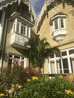Lisle Combe