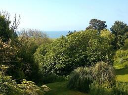 Lisle Combe