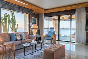 Lahoya Suites