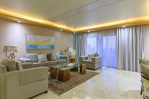 Lahoya Suites