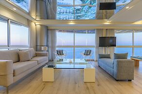 Lahoya Suites