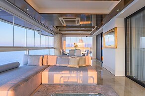 Lahoya Suites