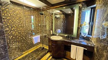 Lahoya Suites