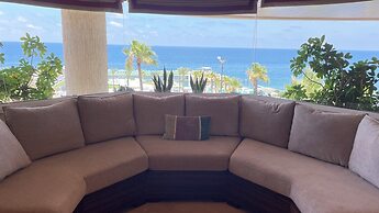 Lahoya Suites