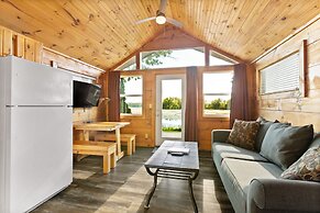 Edinboro Lake Resort Cabins