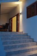 Bantopa Apartments & Villas
