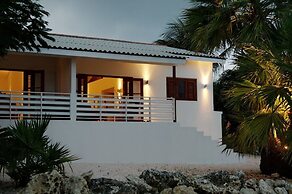 Bantopa Apartments & Villas
