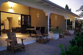 Bantopa Apartments & Villas