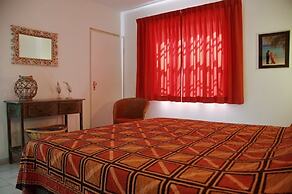 Bantopa Apartments & Villas