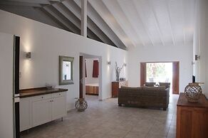 Bantopa Apartments & Villas