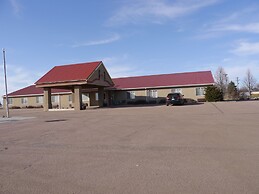 Westwood Inn & Suites