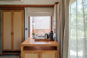 Banana Fan Sea Resort