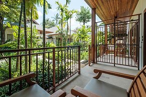 Banana Fan Sea Resort