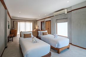 Banana Fan Sea Resort