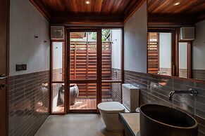 Banana Fan Sea Resort