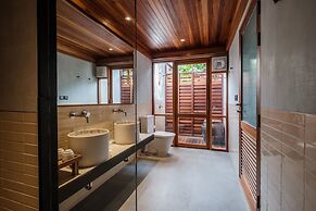 Banana Fan Sea Resort