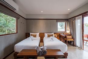 Banana Fan Sea Resort