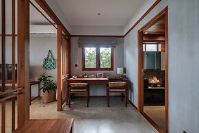 Banana Fan Sea Resort