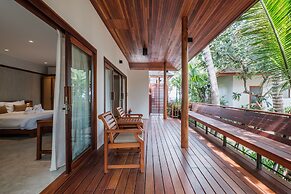 Banana Fan Sea Resort