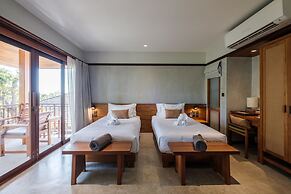 Banana Fan Sea Resort