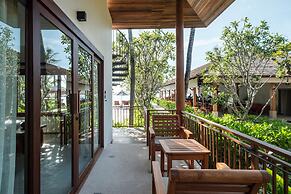 Banana Fan Sea Resort