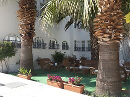 Chronos Beach Otel