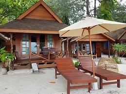 Lipe Beach Resort