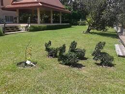 Tharnrarin Villa Suphan Buri
