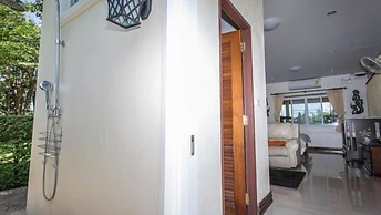 Tharnrarin Villa Suphan Buri