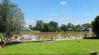 Tharnrarin Villa Suphan Buri