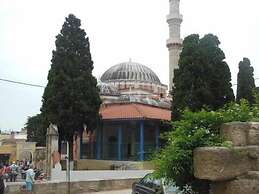 Mariette Rhodes Urban Suites