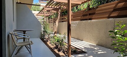 Mariette Rhodes Urban Suites