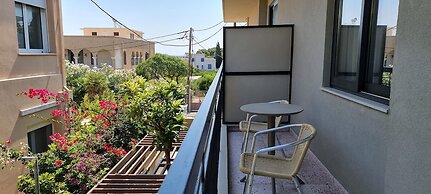 Mariette Rhodes Urban Suites