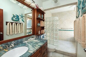 Suite St. John at Gallows Point Resort