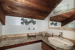 Suite St. John at Gallows Point Resort