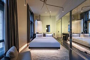 W Amsterdam