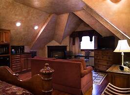 Landoll's Mohican Castle