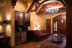 Landoll's Mohican Castle