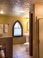 Landoll's Mohican Castle