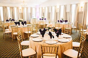 Landoll's Mohican Castle