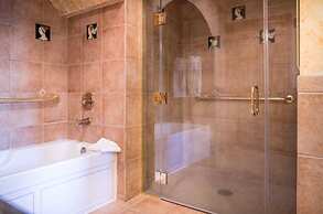 Landoll's Mohican Castle