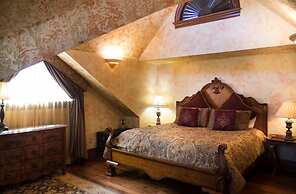 Landoll's Mohican Castle