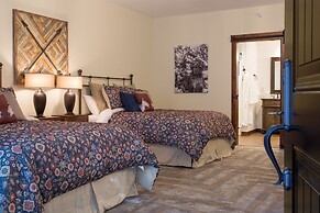 Landoll's Mohican Castle