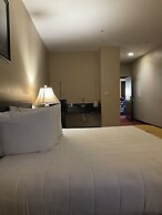 Yorktown Inn And Suites