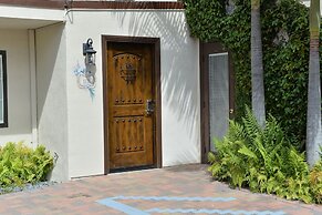 Crown City Inn