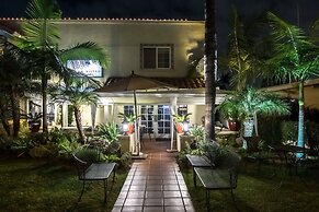 Crown City Inn