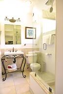 Crown City Inn