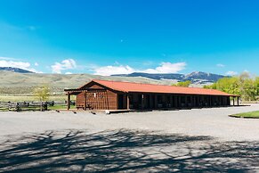 The Longhorn Ranch Lodge and RV Resort