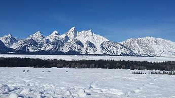 The Longhorn Ranch Lodge and RV Resort