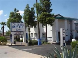 Colonade Motel